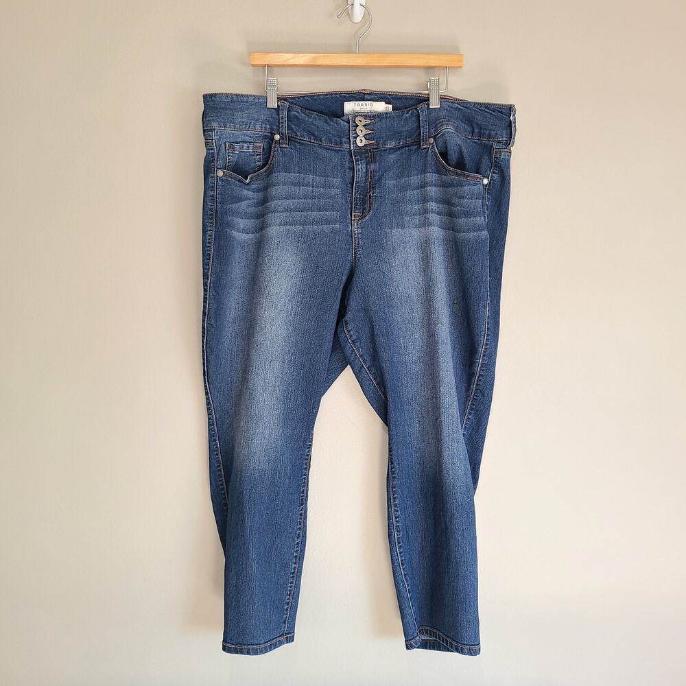 Torrid Denim Medium Wash Blue Jegging Size 24 Ankle Length Plus Size